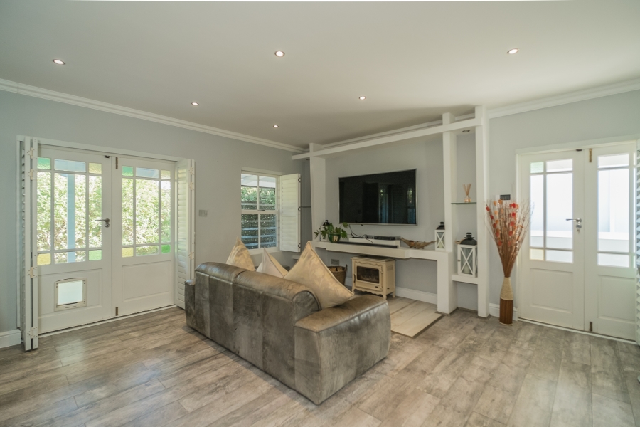 4 Bedroom Property for Sale in Brookwood Western Cape